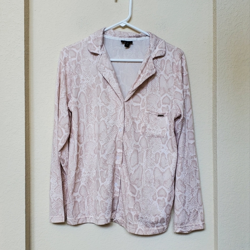Tahari L/S 2 piece PJ'S. Size Large